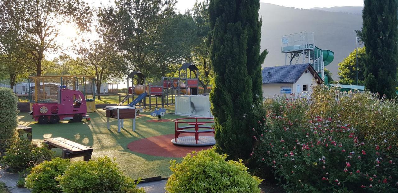 Camping Familial - Parc Aquatique - Grande Aire De Jeux A La Montagne Agos-Vidalos Luaran gambar